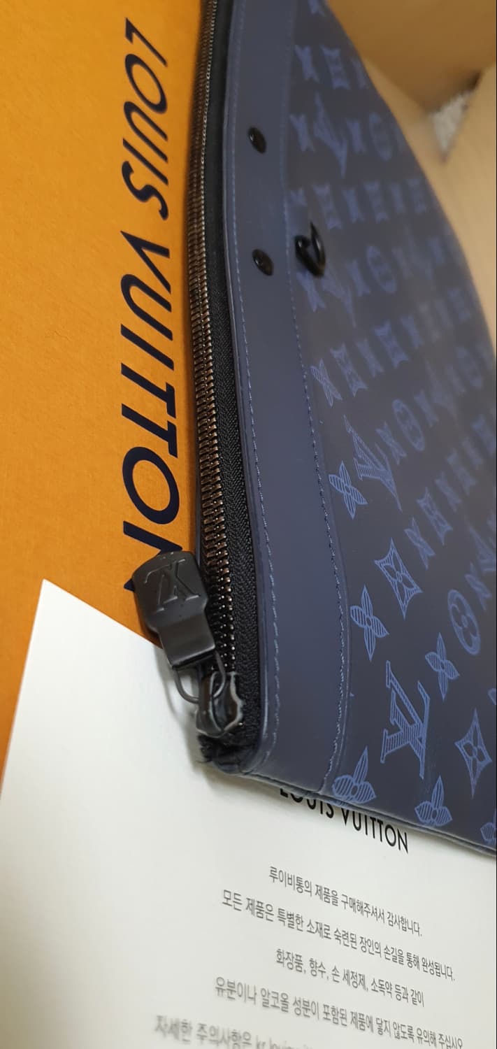 루이비통 쉐도우 클러치/클러치백 한정판 정품S급(감정O) 상품이미지4