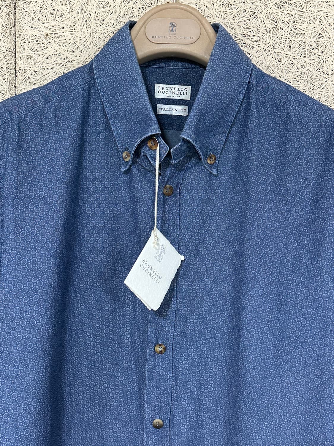 브루넬로 쿠치넬리 이탈리안 핏 자수 패턴 네이비 셔츠 상품이미지3