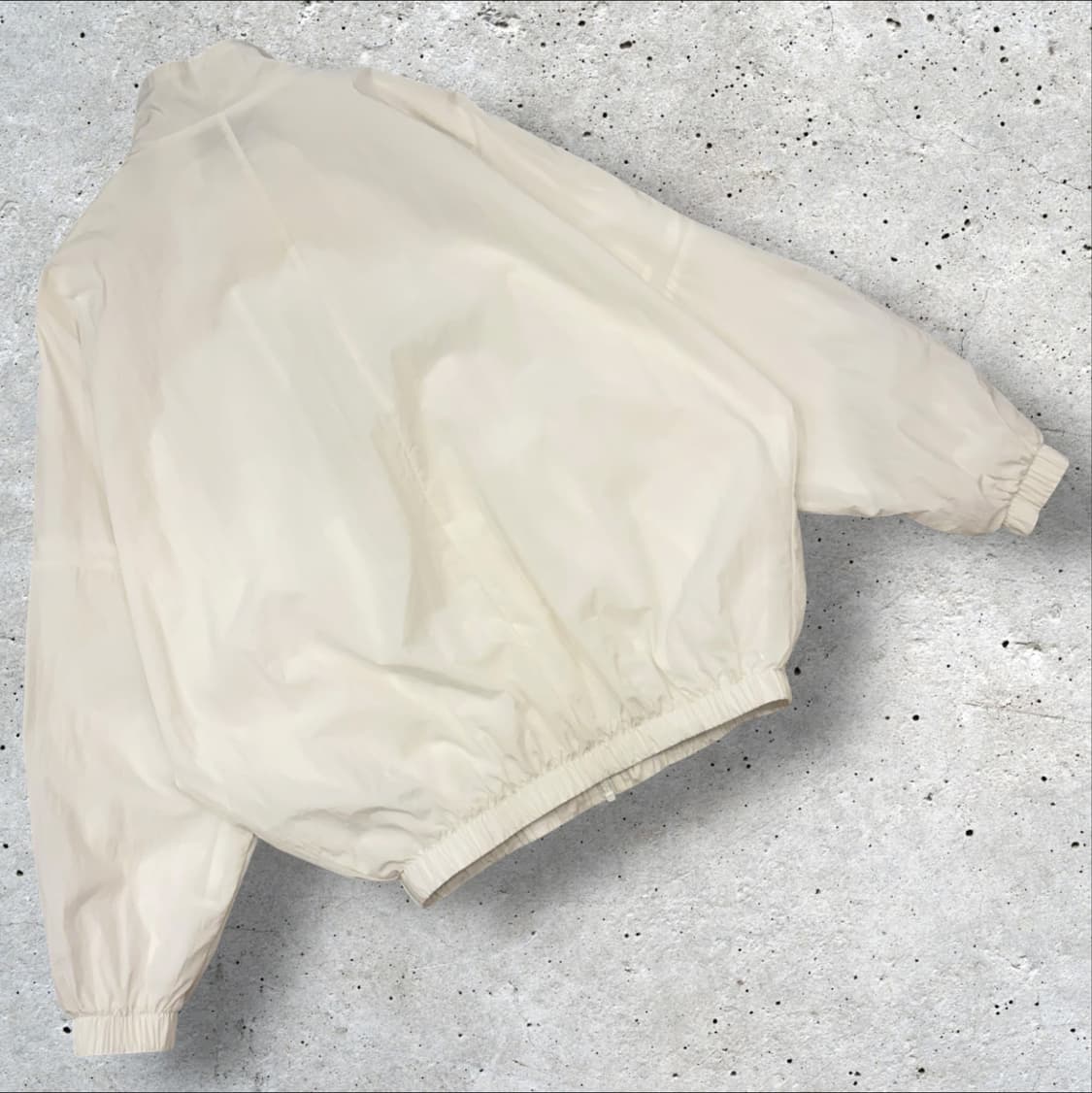 [S] 나이키 우먼 화이트 바람막이 점퍼 스우시 D986 상품이미지2