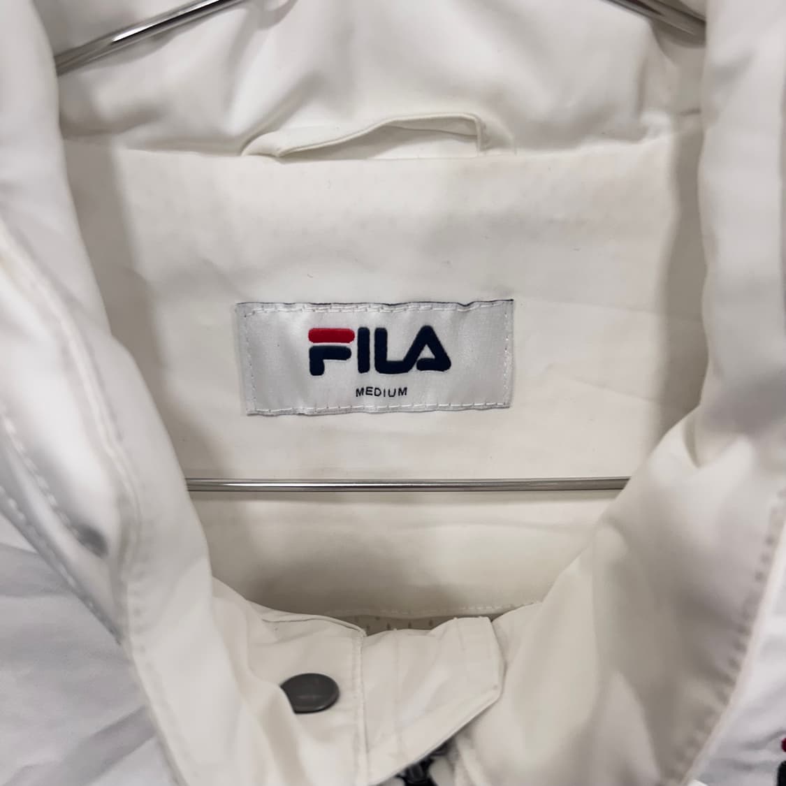 휠라 올드스쿨 이너메쉬 하드쉘 바람막이 상품이미지3