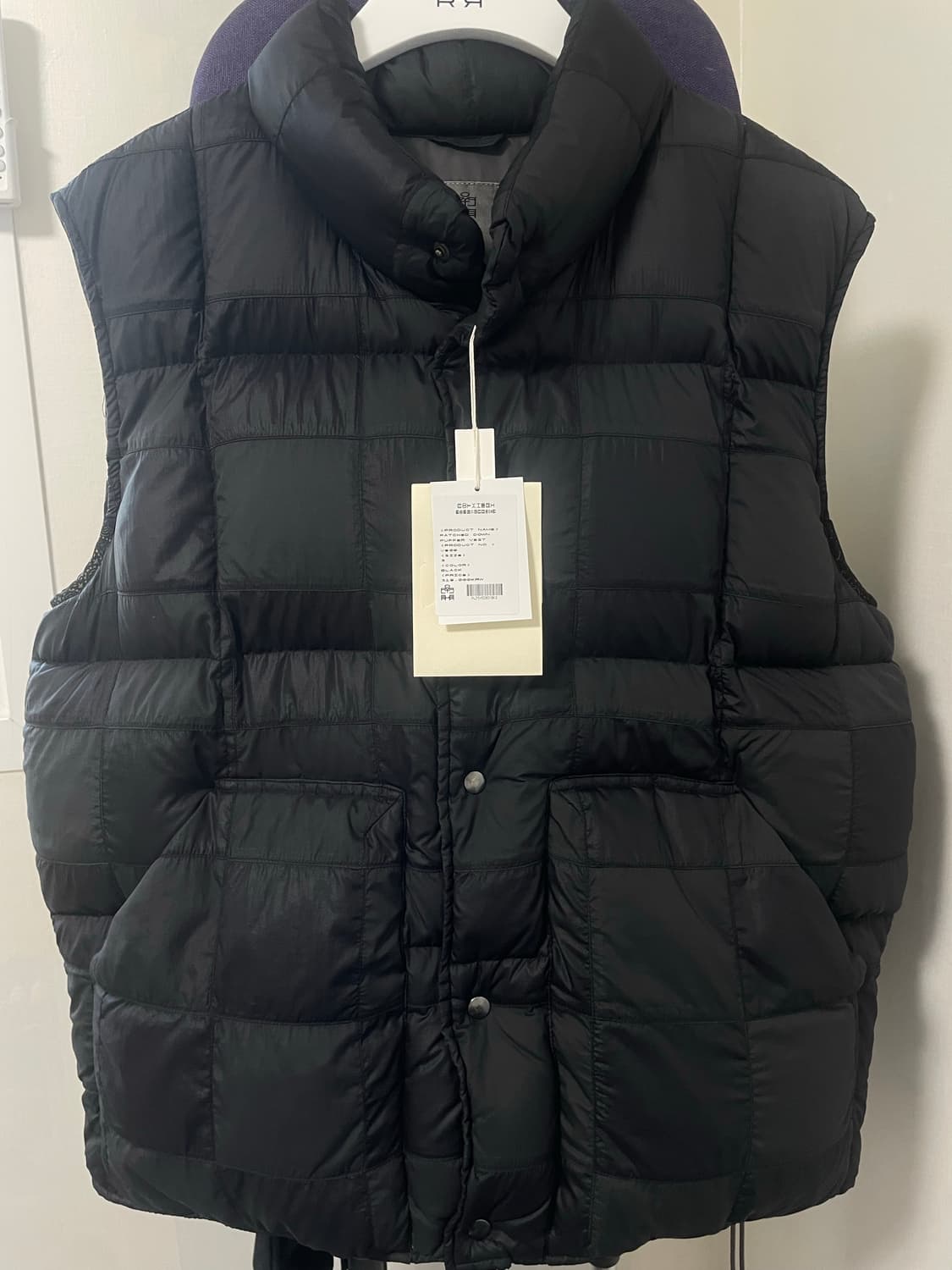 폴리테루 패치드 다운 퍼퍼 베스트 블랙 상품이미지2