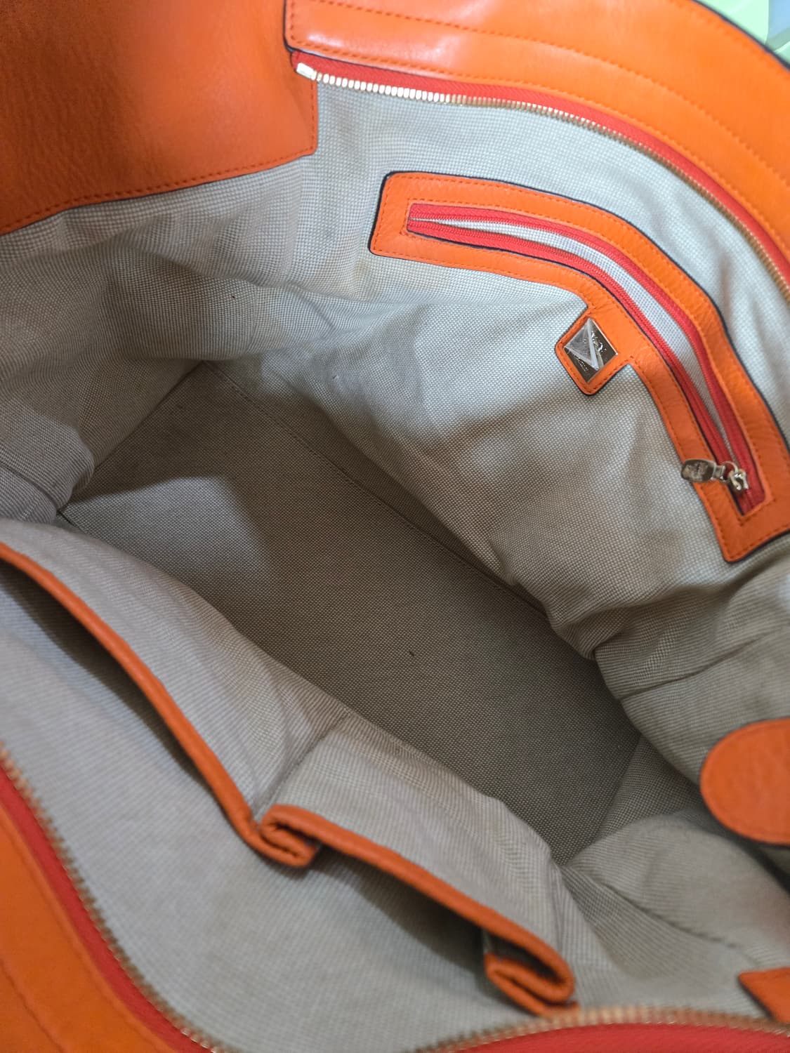 MCM 오렌지 레더 쇼퍼백 상품이미지7