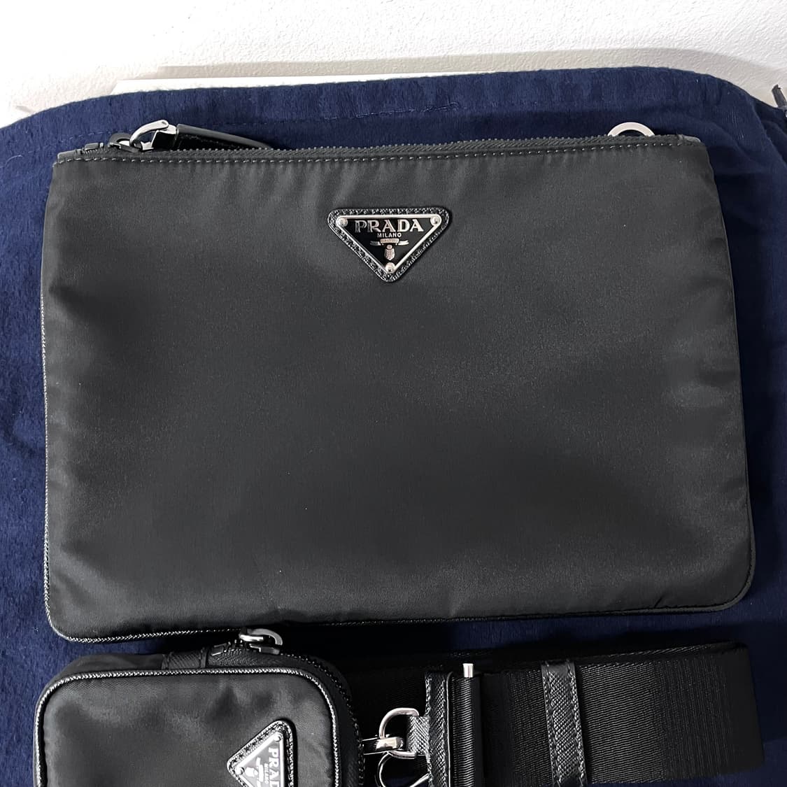 [S급/정품] 프라다 리나일론 블랙 숄더백 크로스백 가방 상품이미지2