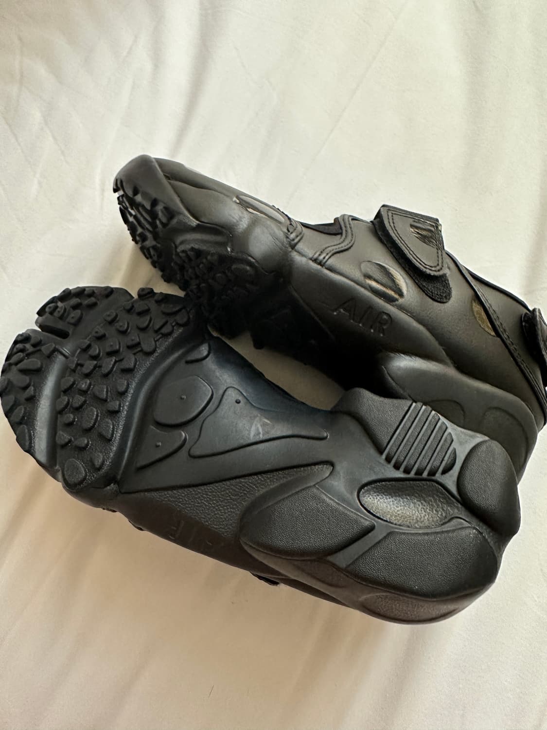 나이키 도트 에어리프트 타비 블랙 상품이미지4