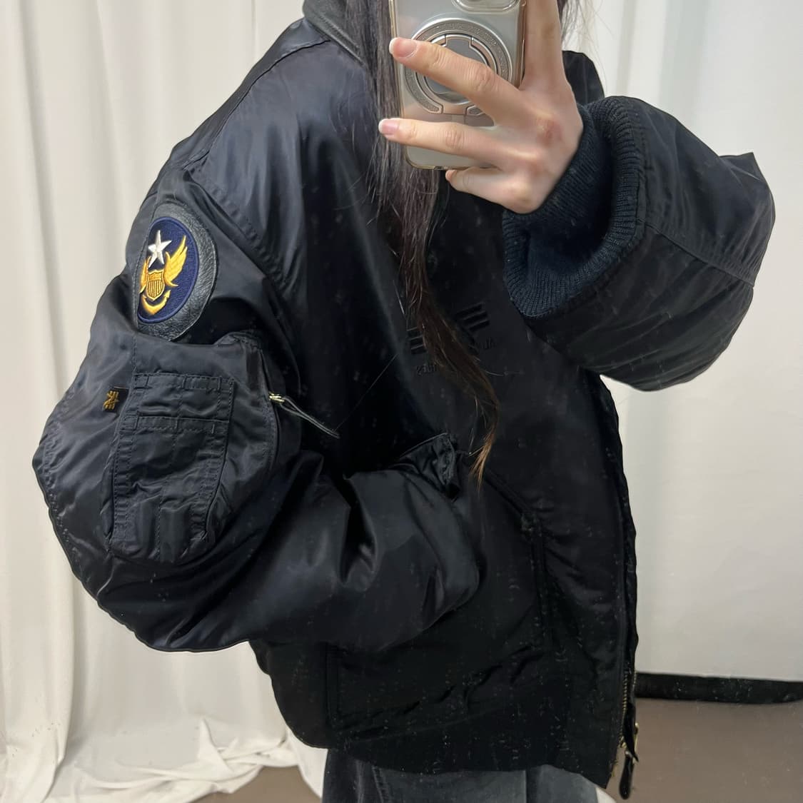 Alpha Industries Black MA-1 Flightjacket 상품이미지3