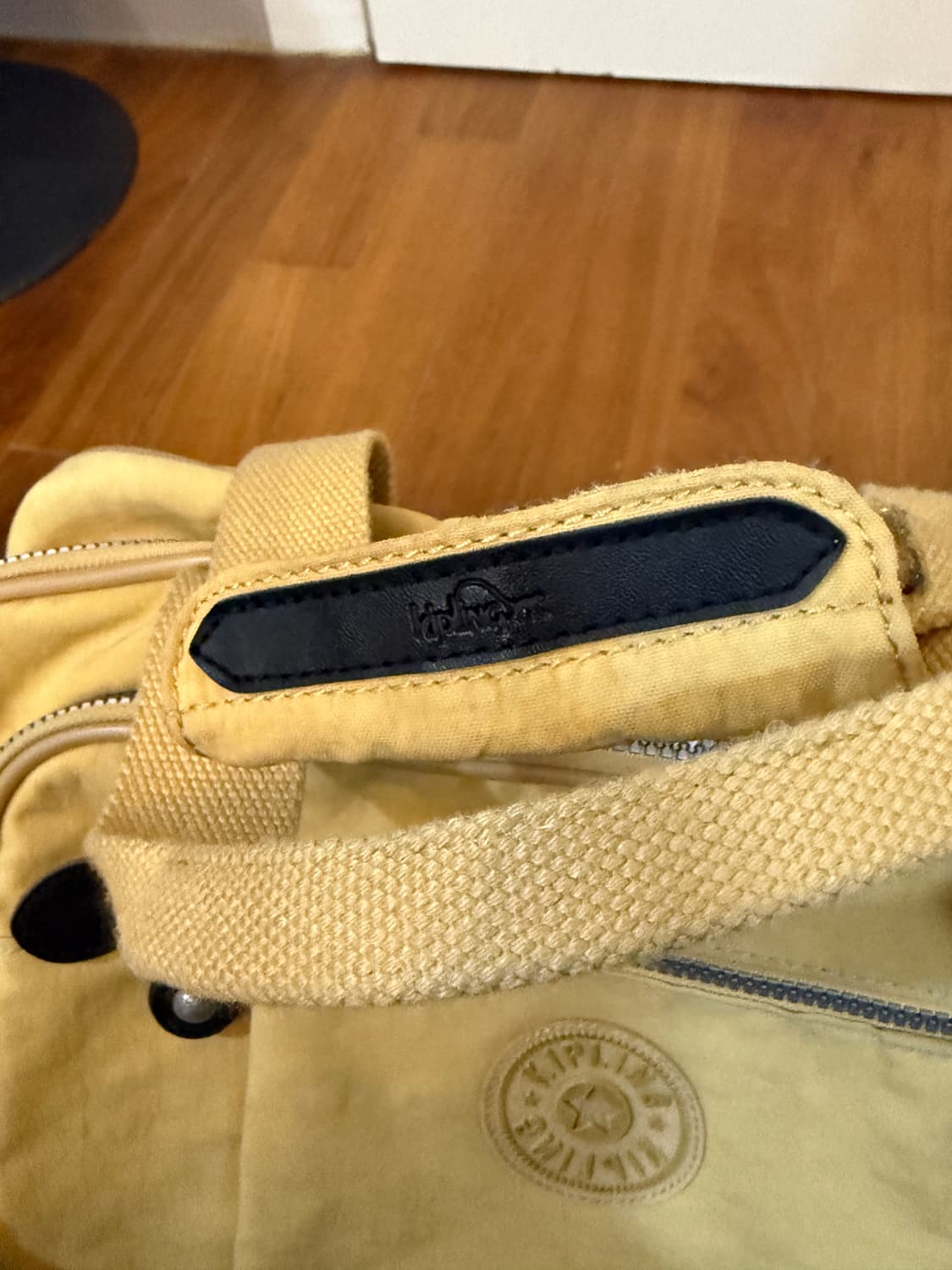 키플링 라이트옐로우 여행 보스턴백 상품이미지7