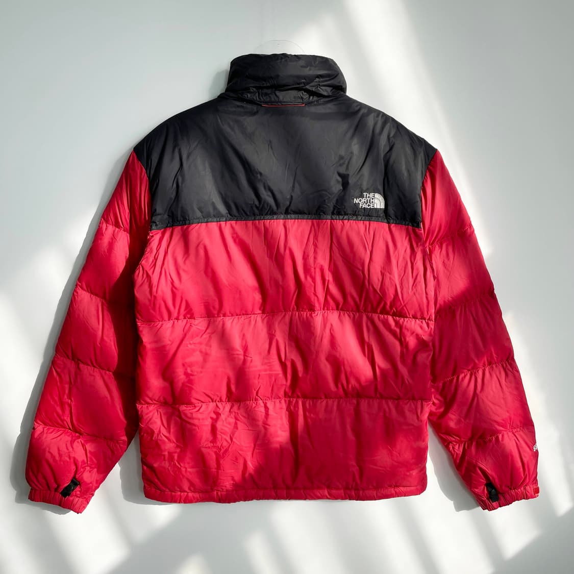 C2 노스페이스 550 눕시패딩 M사이즈 상품이미지3
