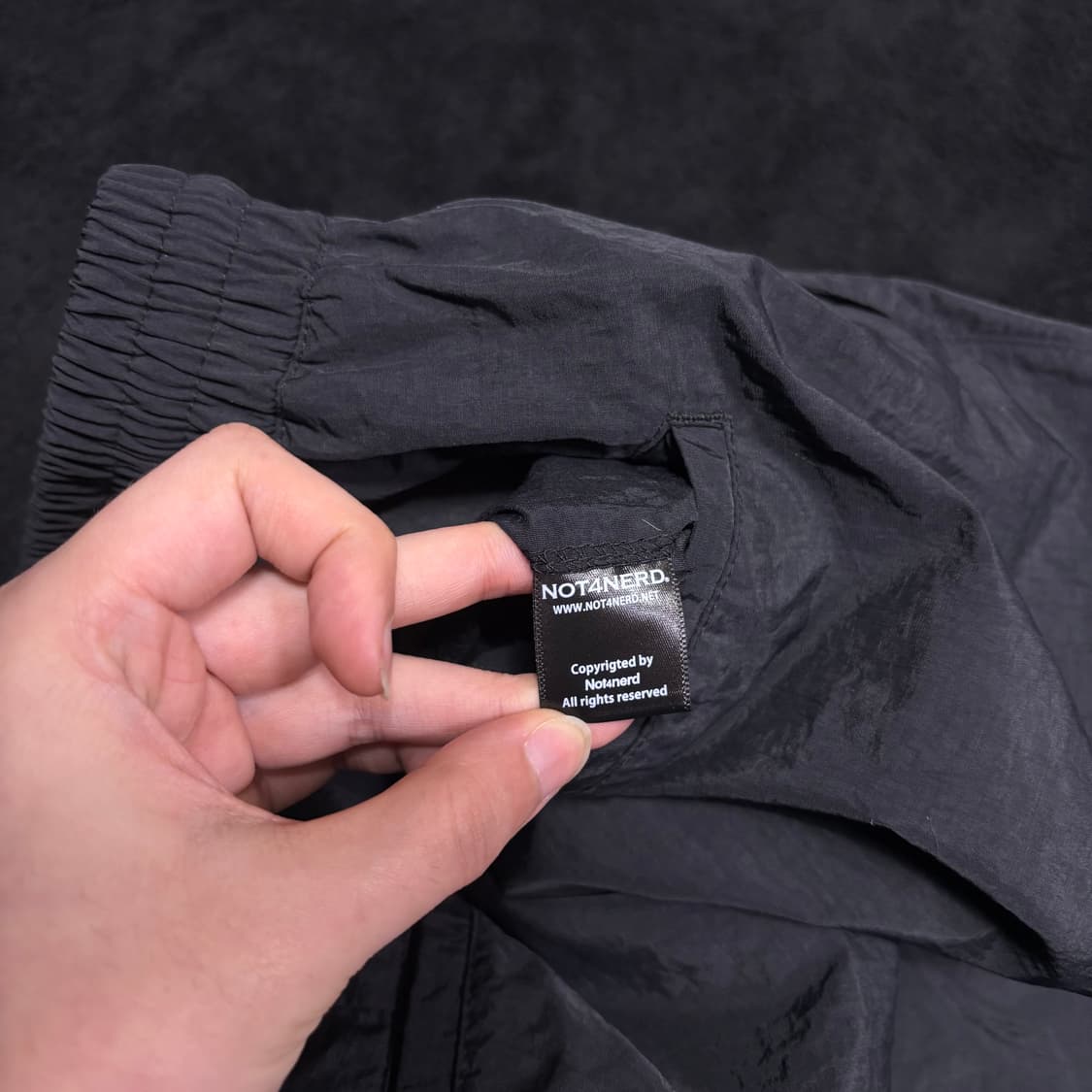 L 낫포너드 블랙 나일론 카고팬츠 상품이미지5