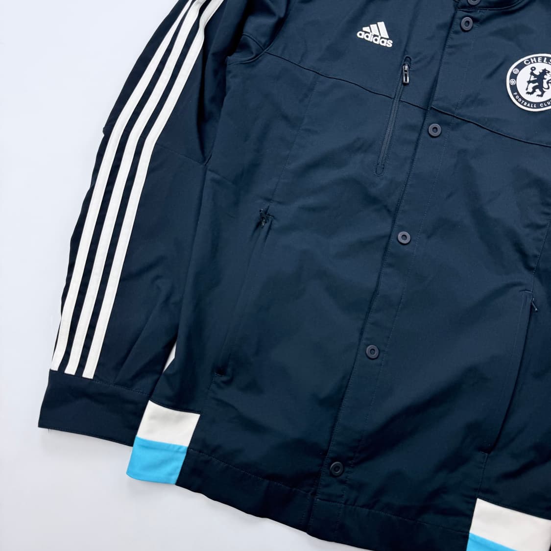 아디다스 첼시 앤섬 코치자켓 상품이미지3