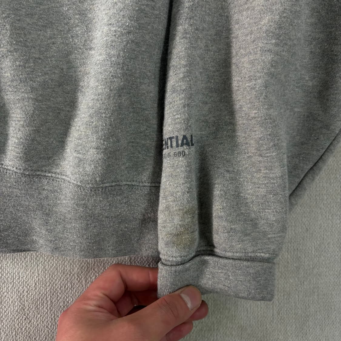 100 피오갓 에센셜 그레이 맨투맨 상품이미지4