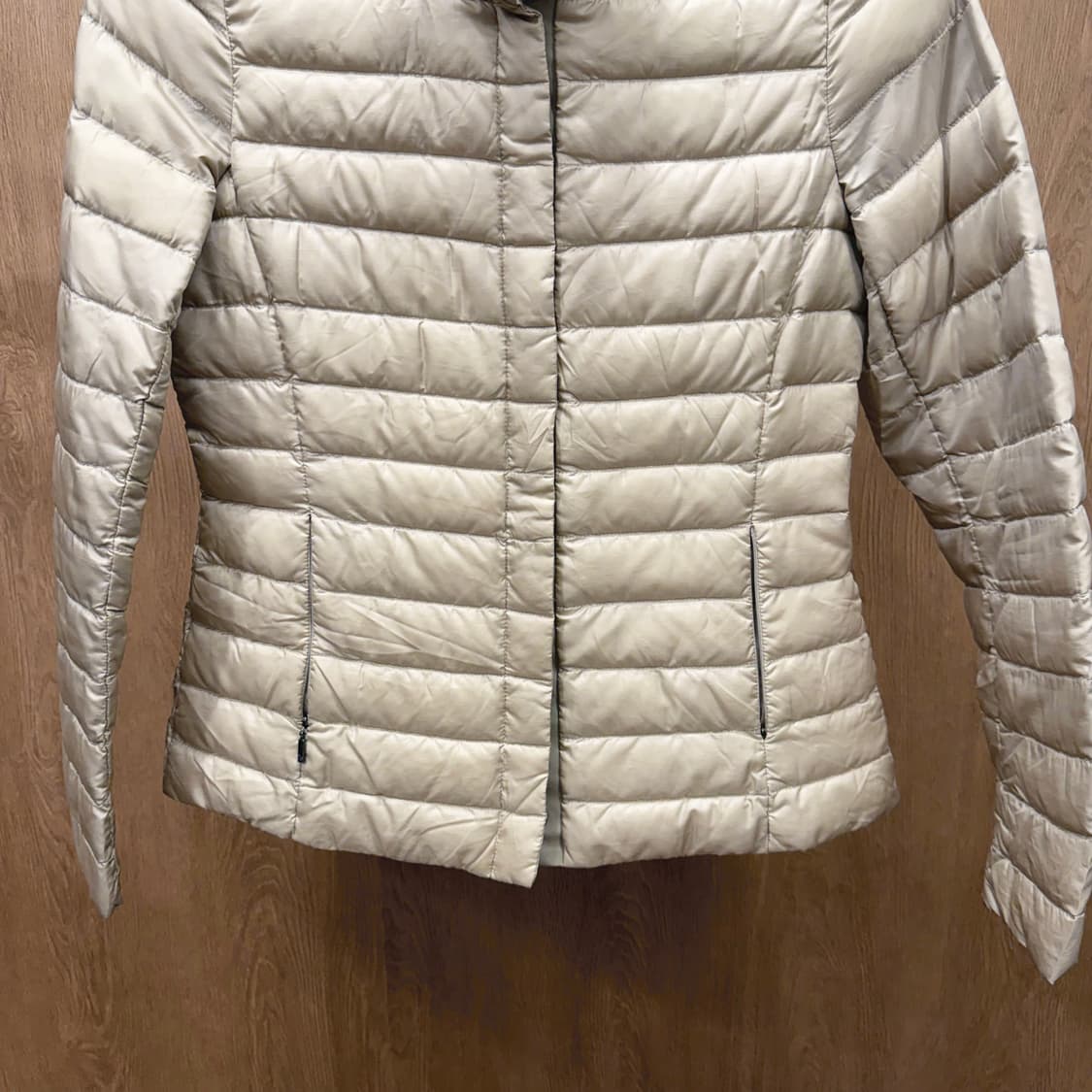 막스마라 위켄드 경량 다운 패딩 자켓 퀄팅 패턴 디테일 라이트 베이지  상품이미지5