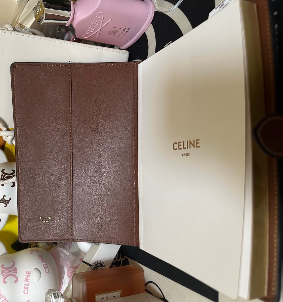 셀린느 트리오페 다이어리 상품이미지7