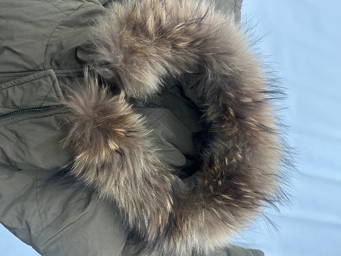 빈티지 퍼 올리브그린 카키 그런지 허리라인 겨울 구스패딩  상품이미지3