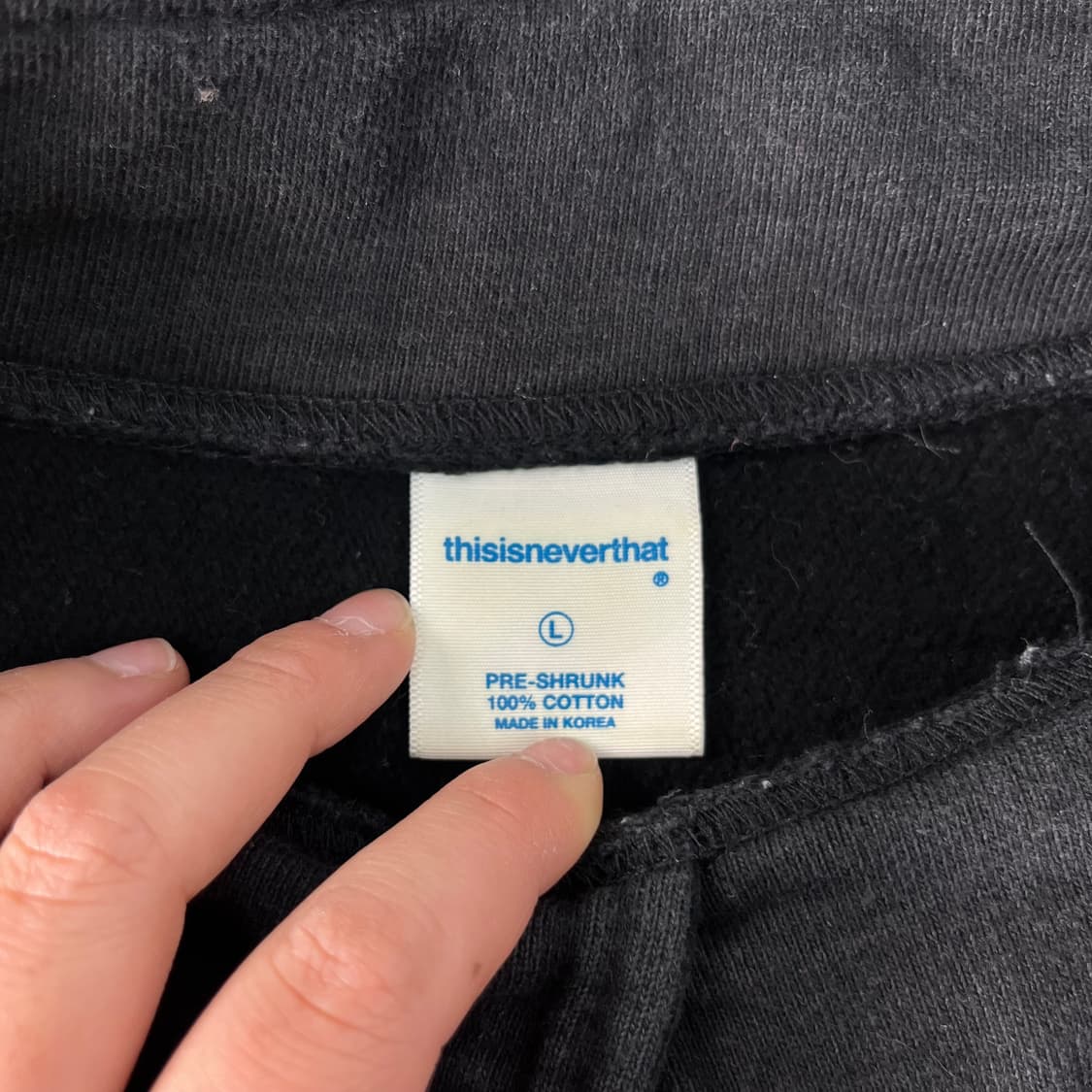 105 디스이즈네버댓 자수로고 카라넥 맨투맨 상품이미지3