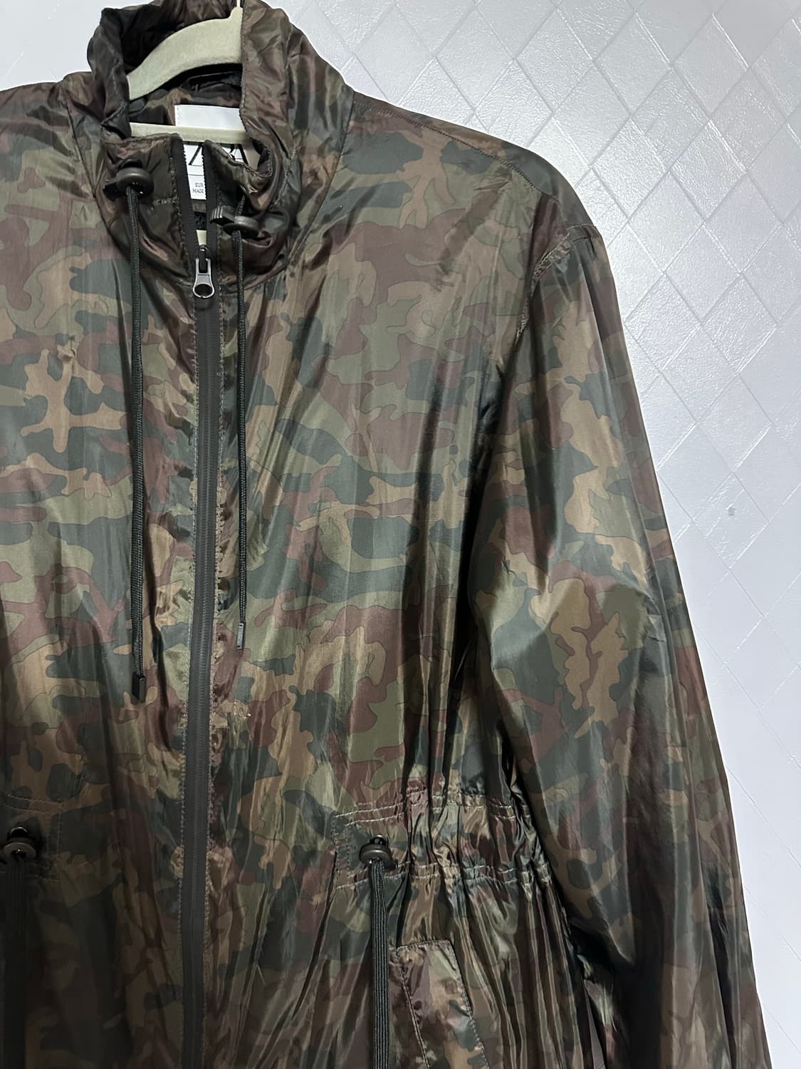 자라 카모플라주 나일론 롱 자켓 상품이미지3