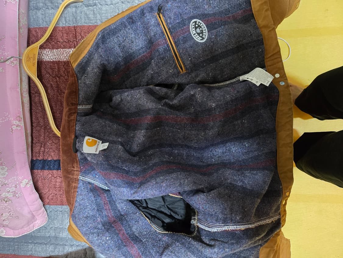 칼하트 디트로이트 j001 S사이즈 팝니다 상품이미지4