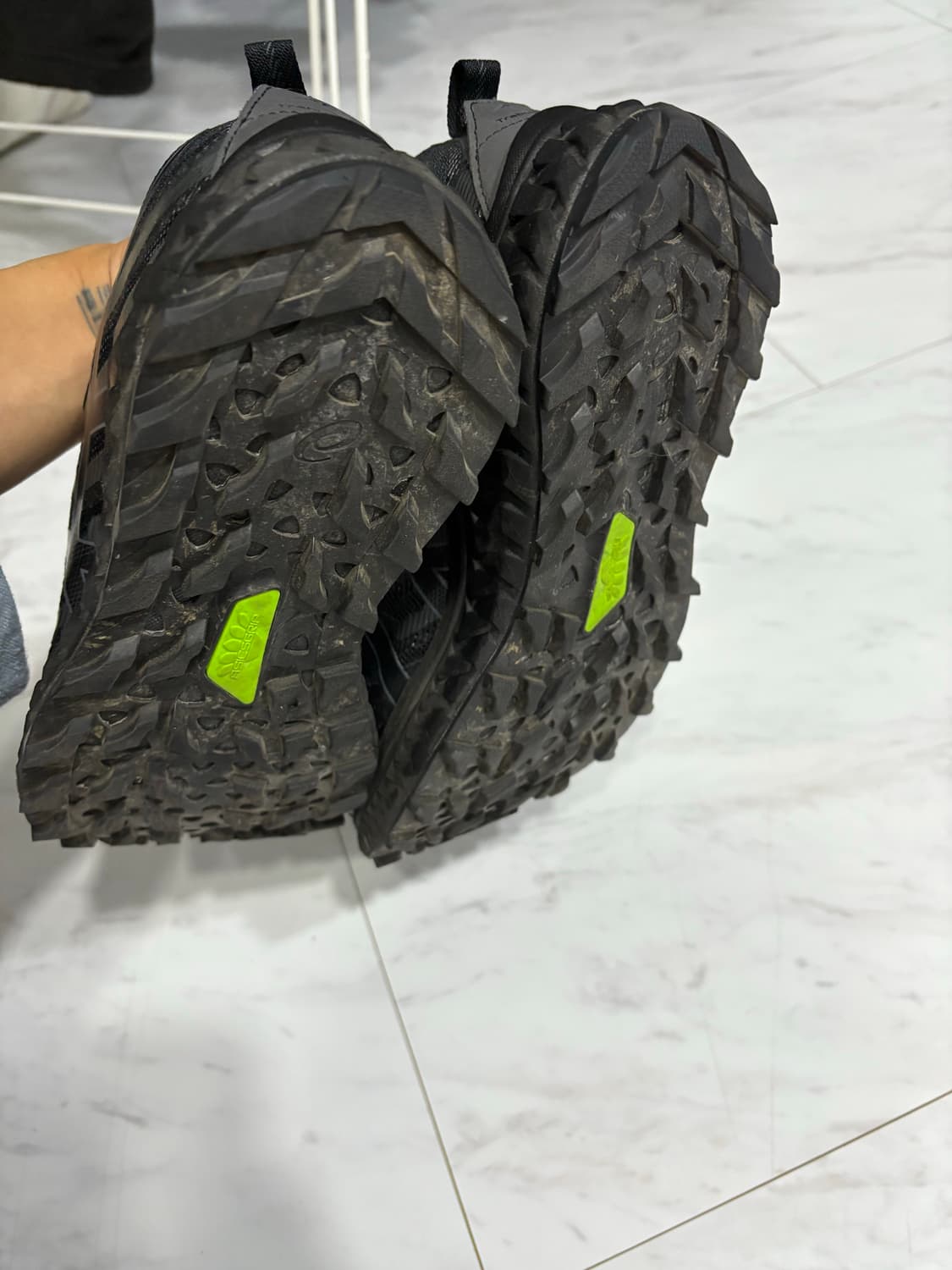 아식스 트라부코 맥스 블랙 265 상품이미지6