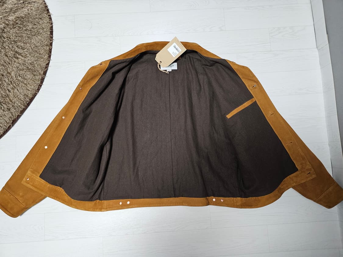 이스트로그 스웨이드 트러커 L사이즈 팝니다 상품이미지3