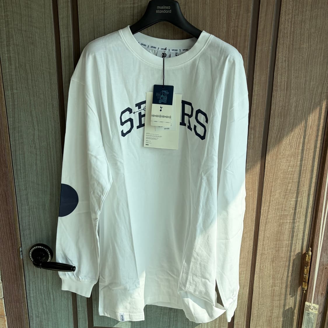 새상품(L) 오버더피치 x 토트넘 훗스퍼 롱슬리브 긴팔티셔츠 화이트 상품이미지2