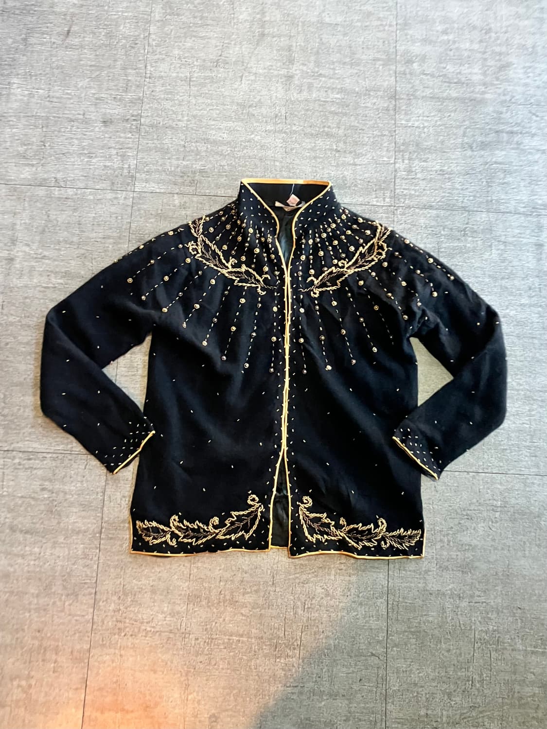 일본빈티지 오리엔탈보헤미안 큐빅명화 노르딕 넥가디건자켓 상품이미지1