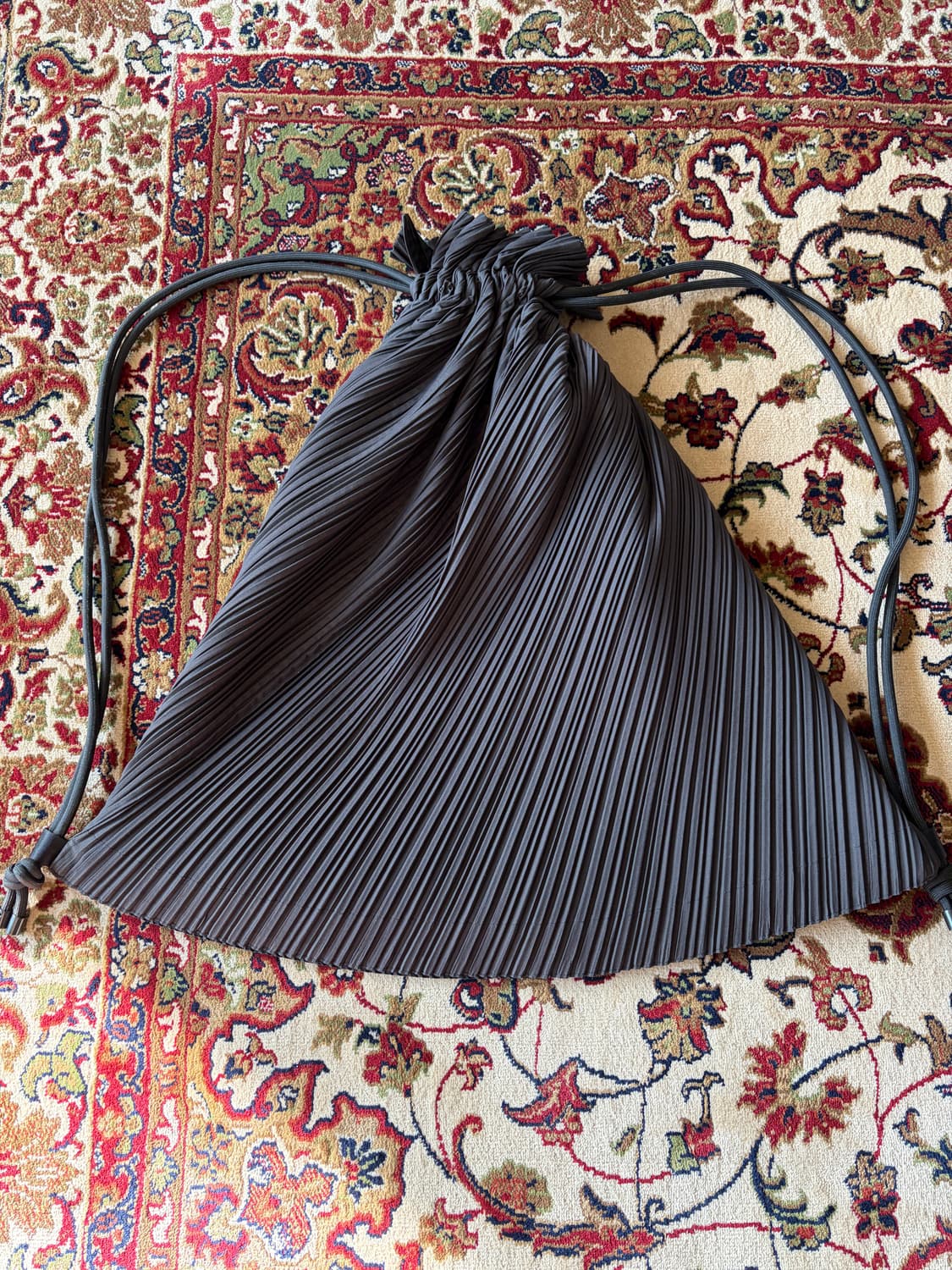 이세이미야케 플리츠 스트링 백 상품이미지2