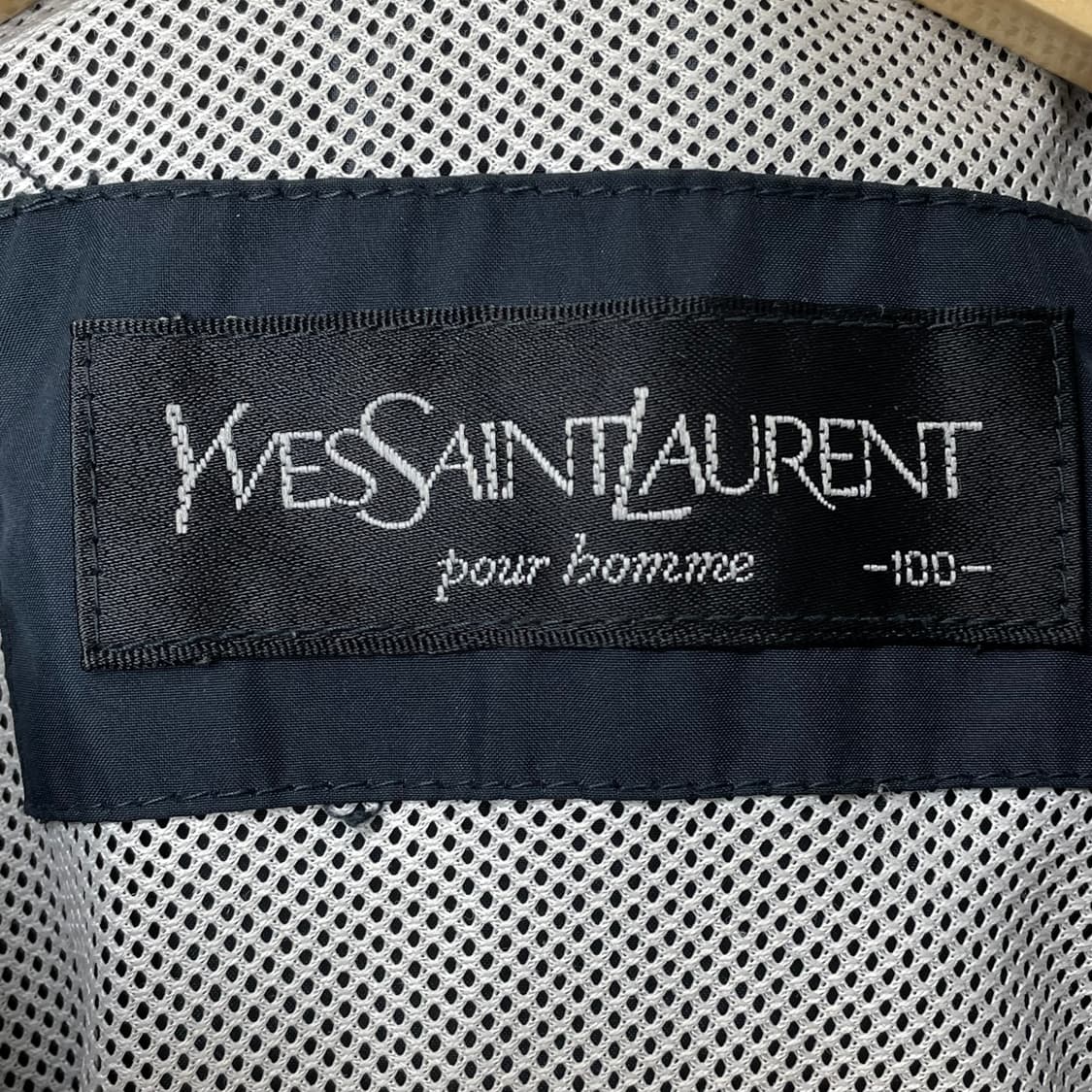 입생로랑 네이비 바람막이 L 상품이미지3