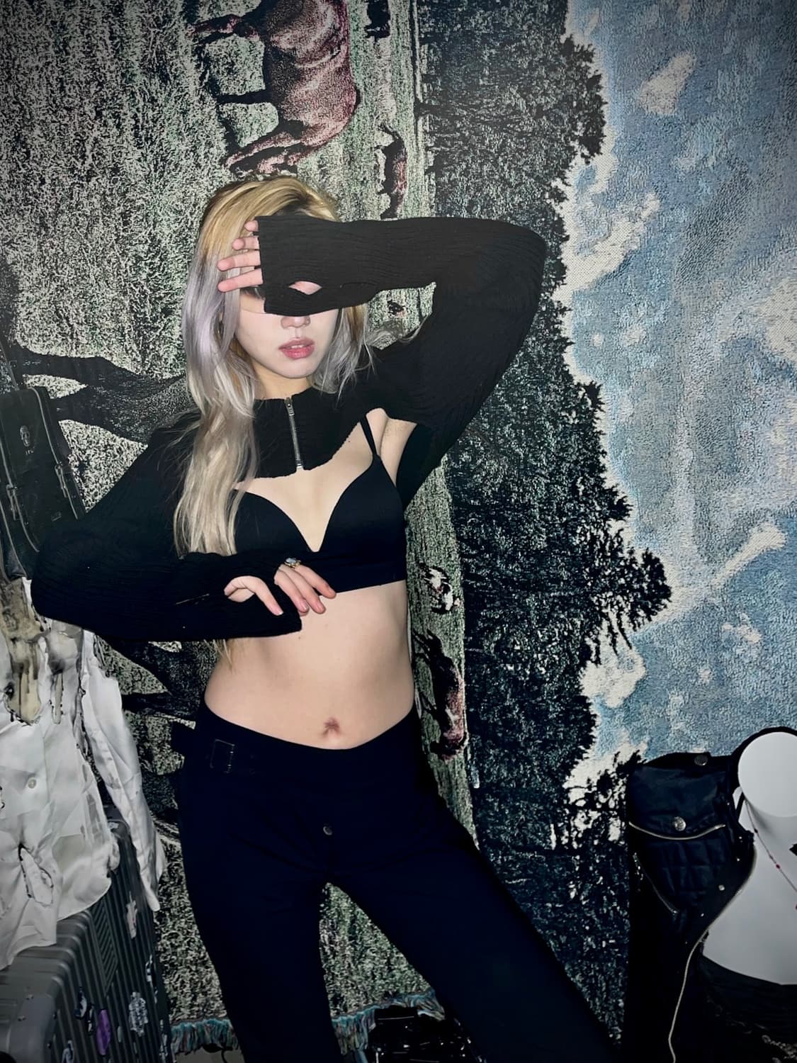 마틴 킴 핑거 홀 크롭 볼레로 상품이미지3