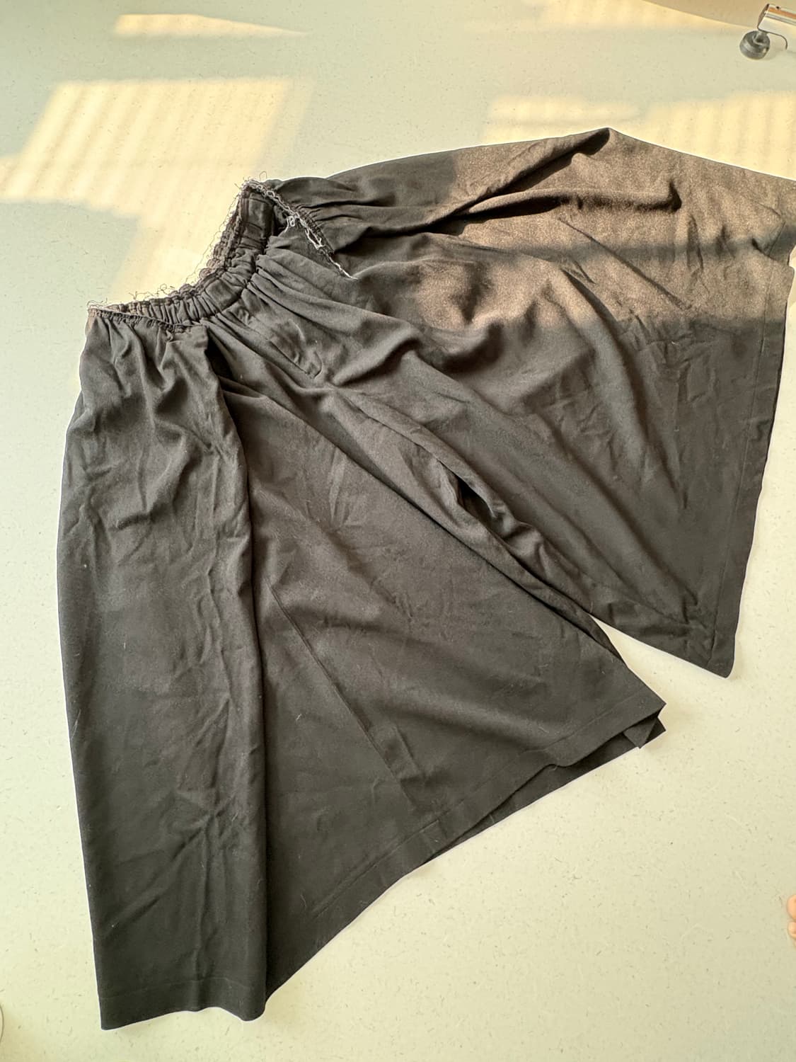 꼼데가르송 블랙 바지치마 상품이미지2