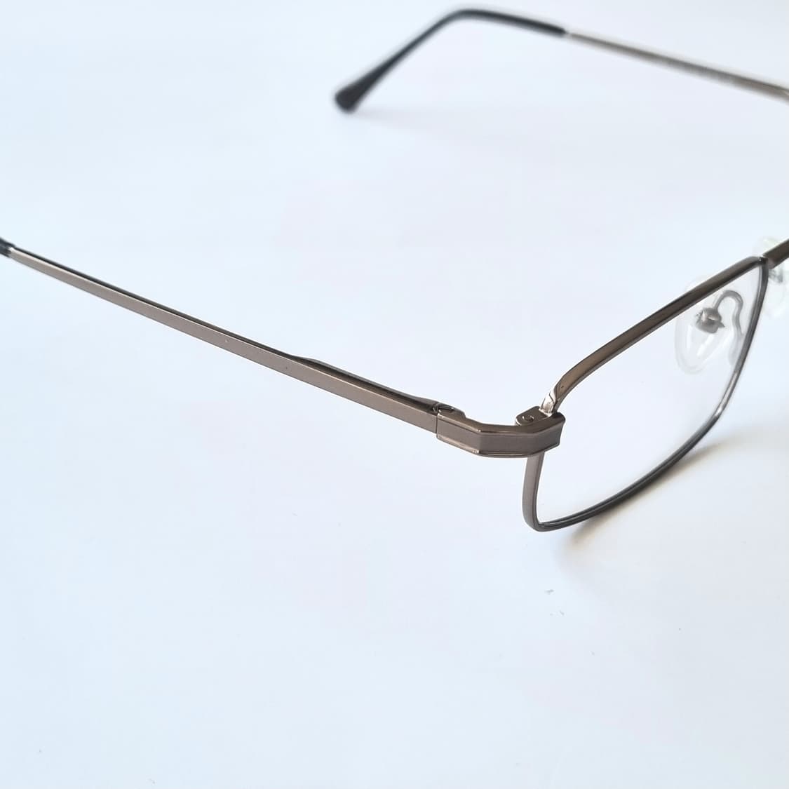 데드스탁 지적인 무드 알러지 걱정 없는 슬림 메탈 안경테 672 상품이미지6