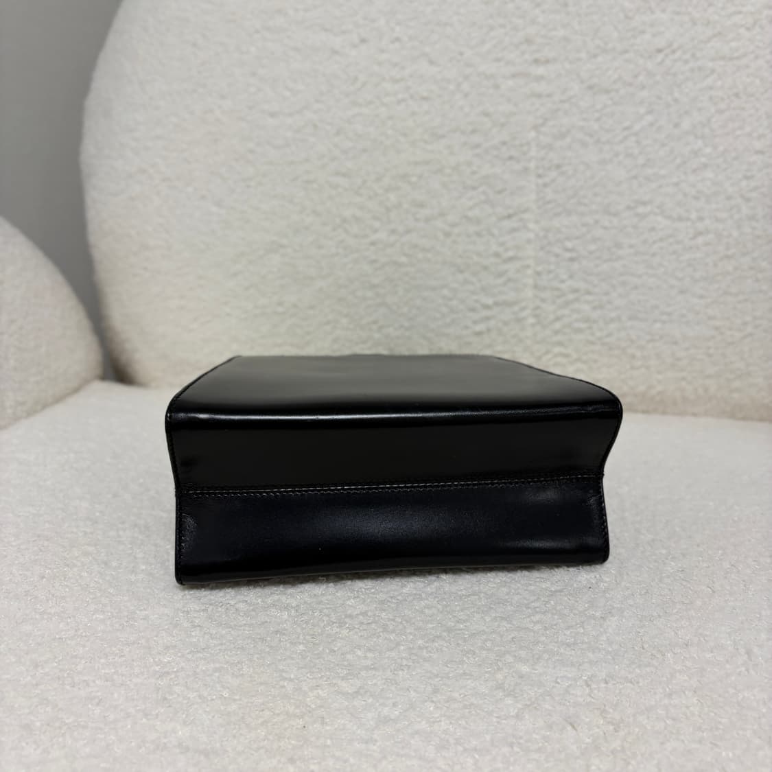 페라가모 바라 리본 블랙 미니 토트백 상품이미지5