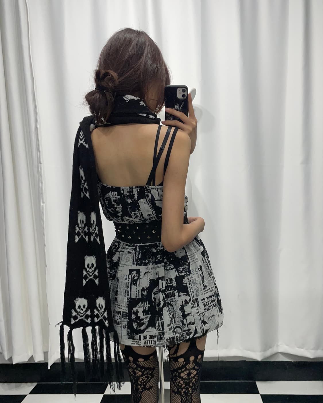 🎸블랙 & 화이트 스터드 디테일 원피스🎸 상품이미지4
