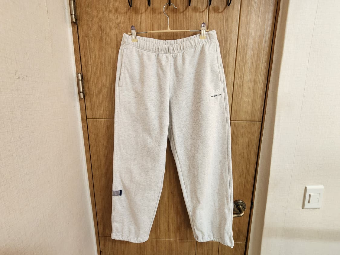 (L)뉴발란스 유니 스트레이트 스웻 팬츠 오트밀멜란지 상품이미지1