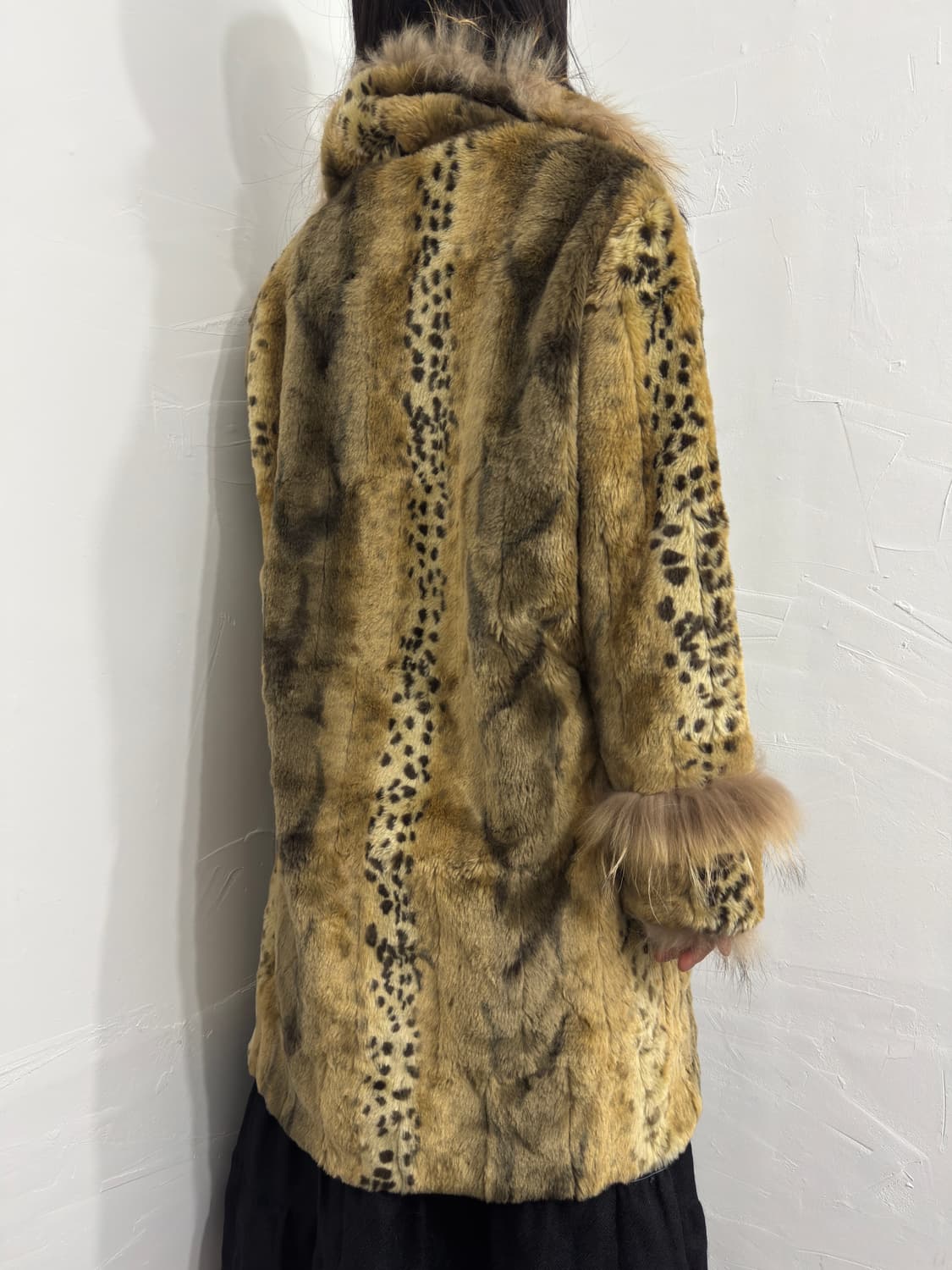 Via faburrica eopard fur coat 상품이미지6