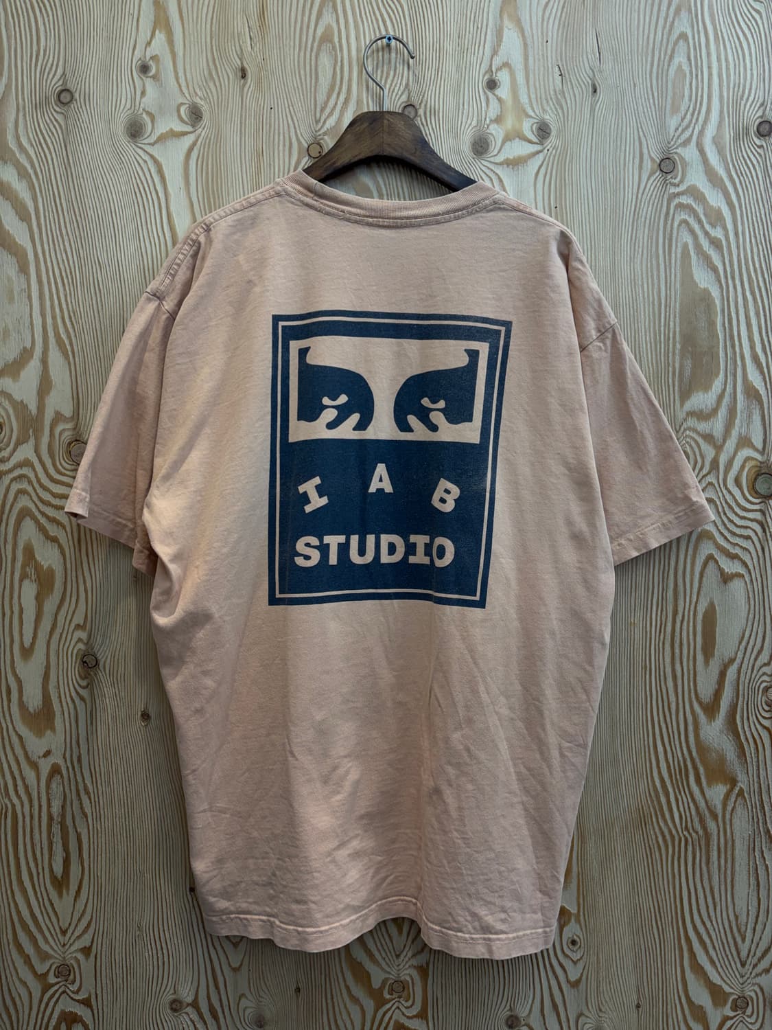 아이앱 X 오베이 아이즈 아이콘 티셔츠 상품이미지1