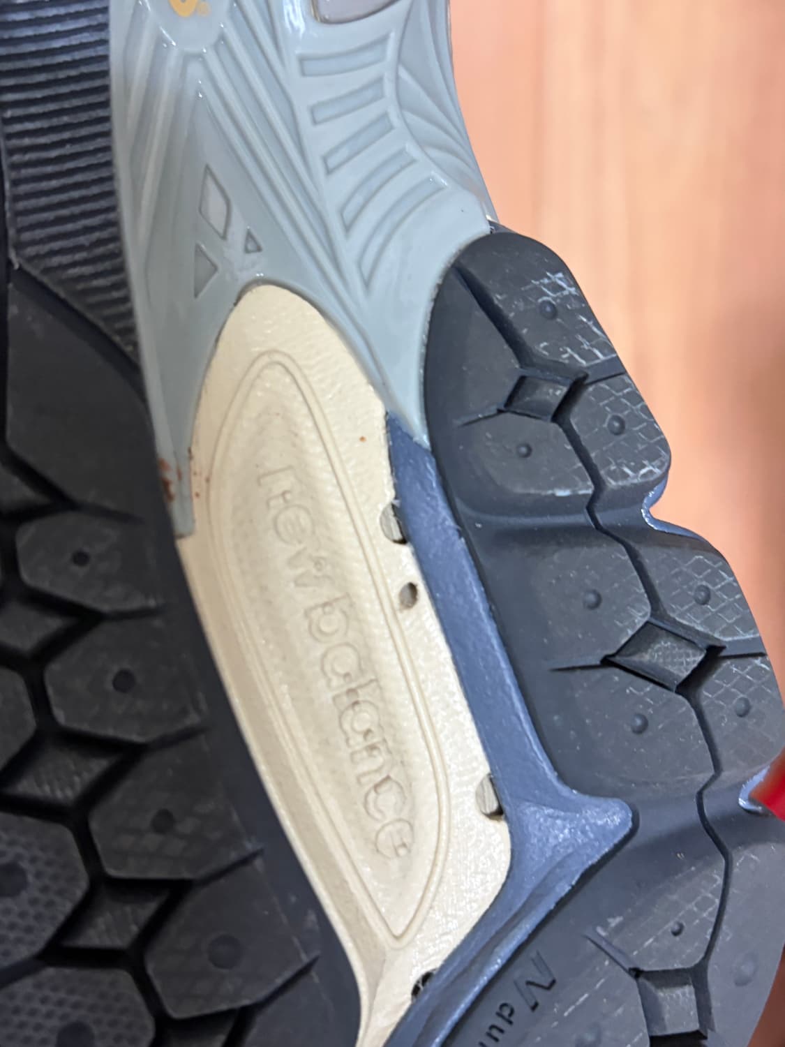 뉴발란스X오라리 1906R 플린트 스톤 270 상품이미지4