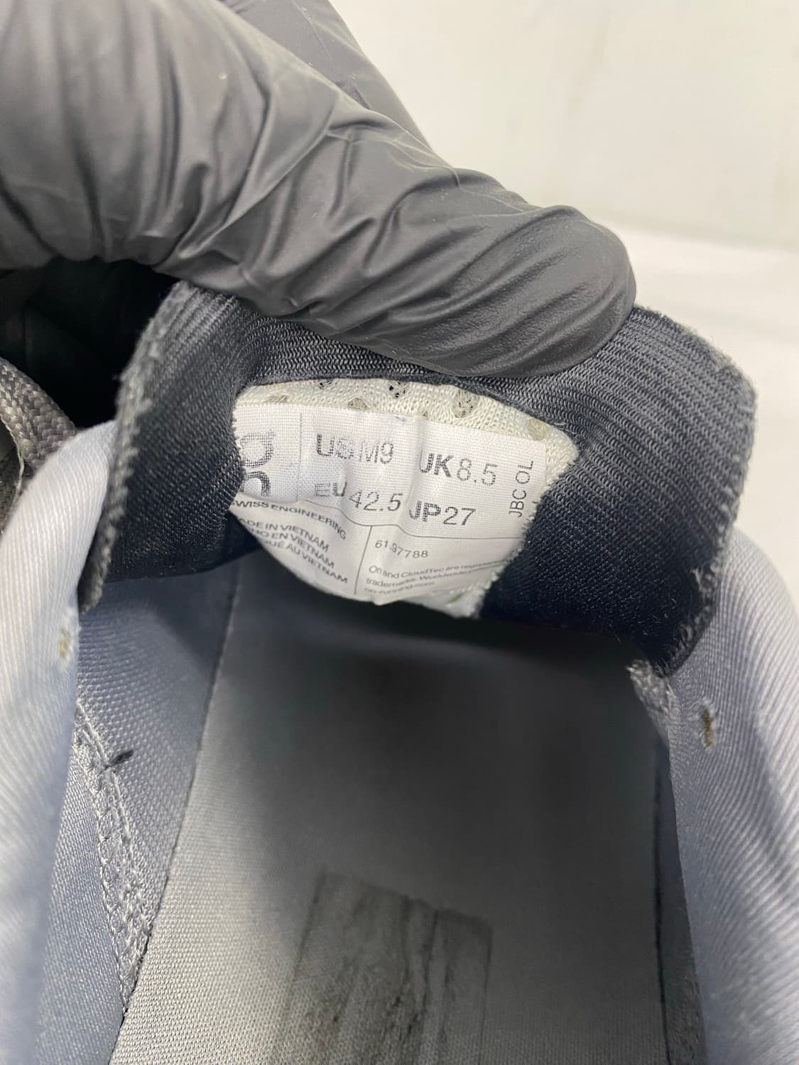 온 러닝 클라우드몬스터 아이스 알로이 270 <75> 상품이미지7