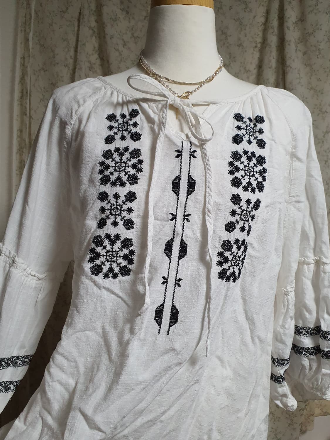 [히피룩] 화이트 자수 블라우스 셔츠 상품이미지2