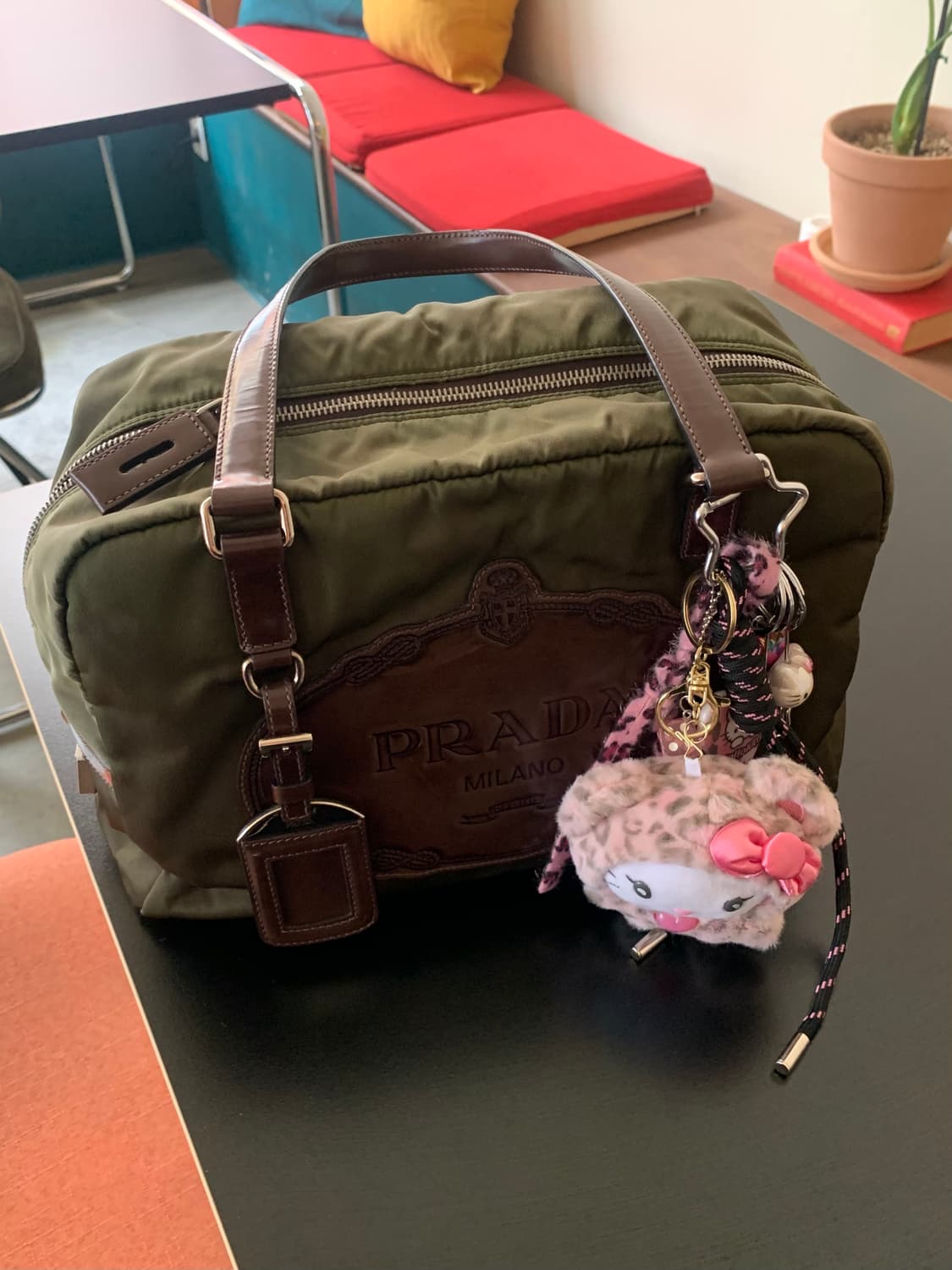 프라다 테수토 나일론 보스턴 백 상품이미지1