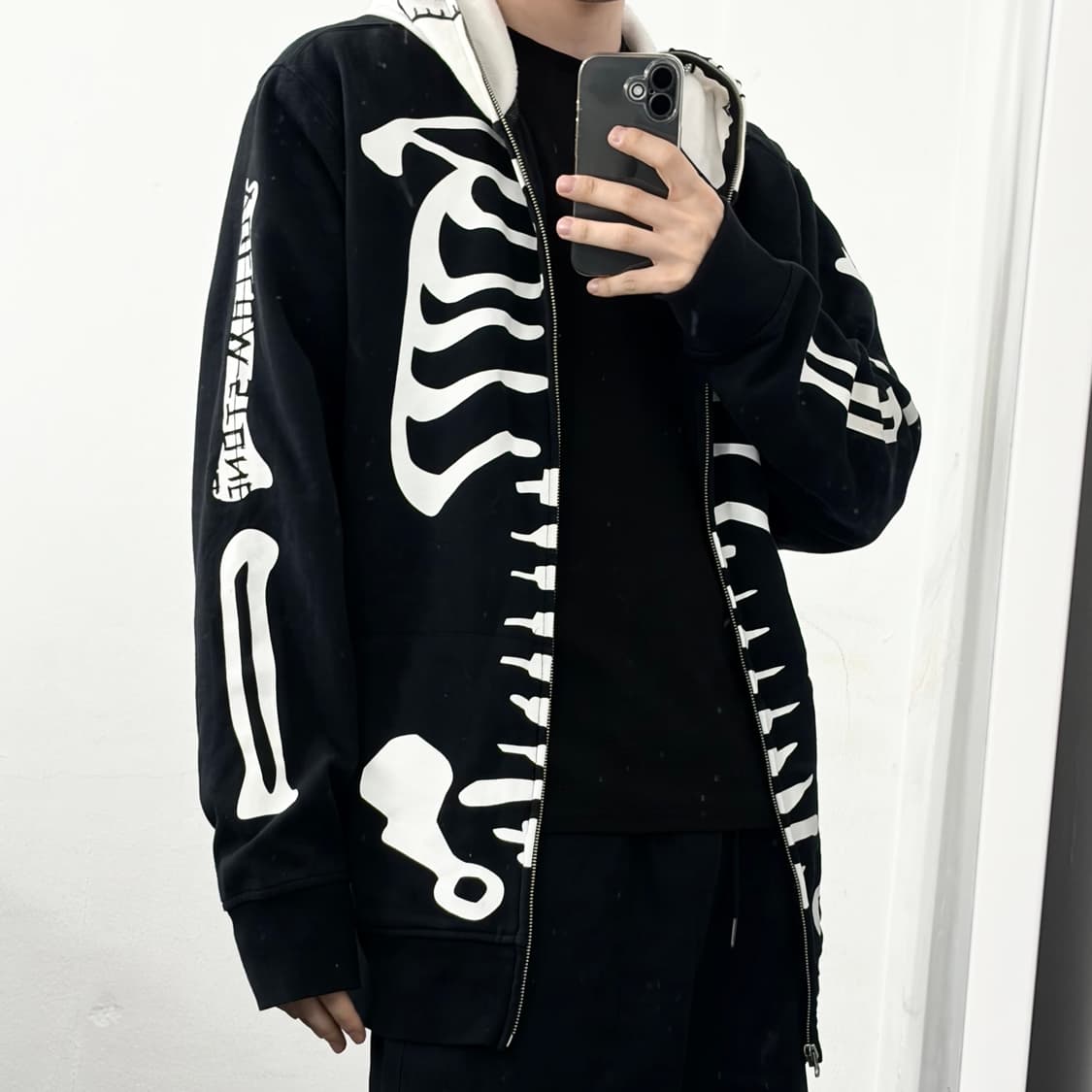 Volcom 스켈레톤 본 후드 집업 상품이미지5