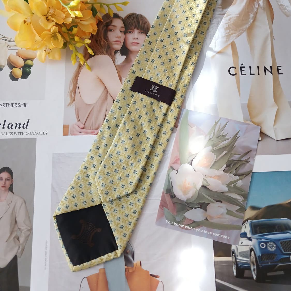 셀린느 실크 로고&나비 자카드 넥타이 9.2cm A+등급 A19030
 상품이미지4