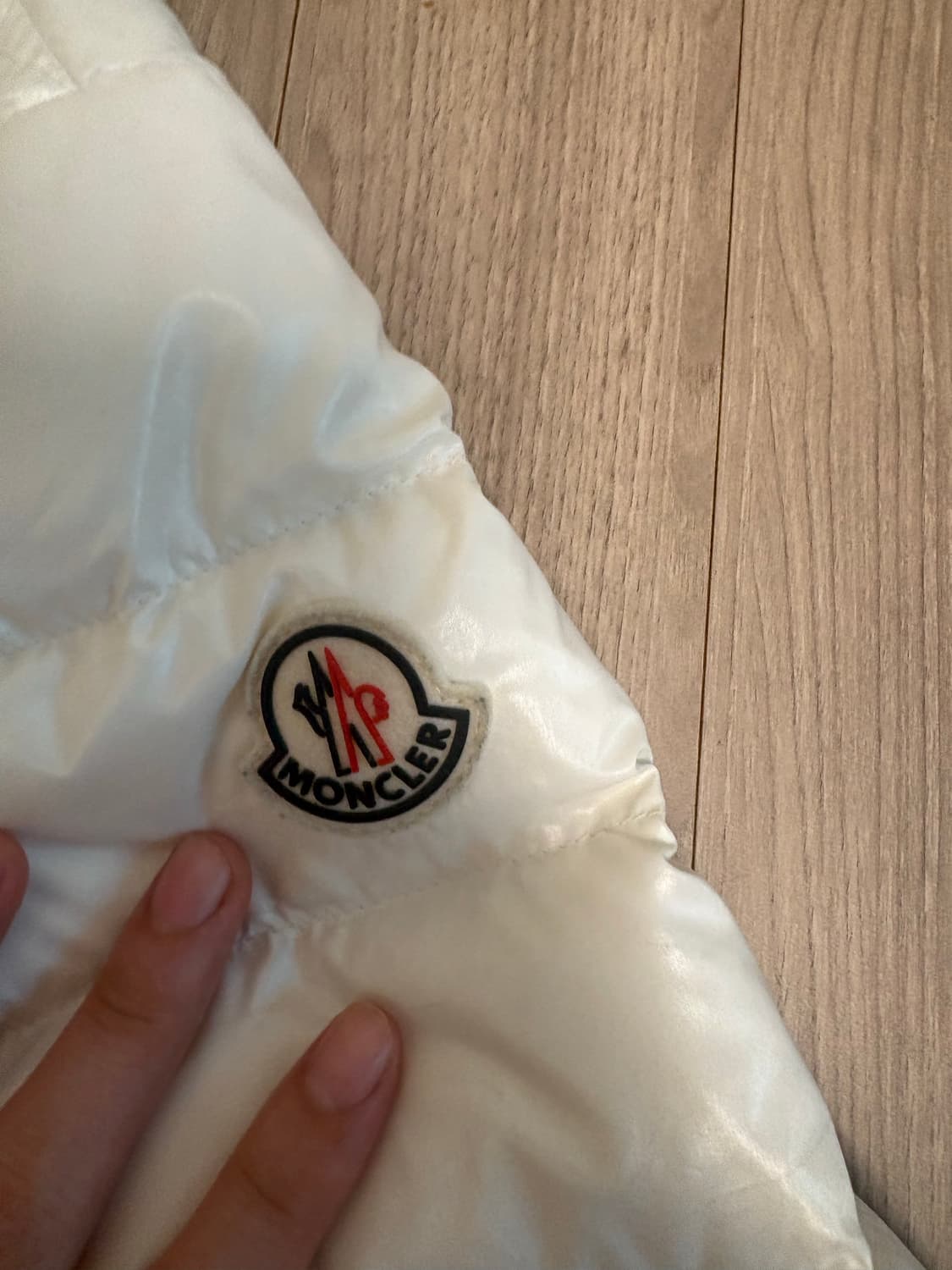 몽클레어 경량패딩 상품이미지2