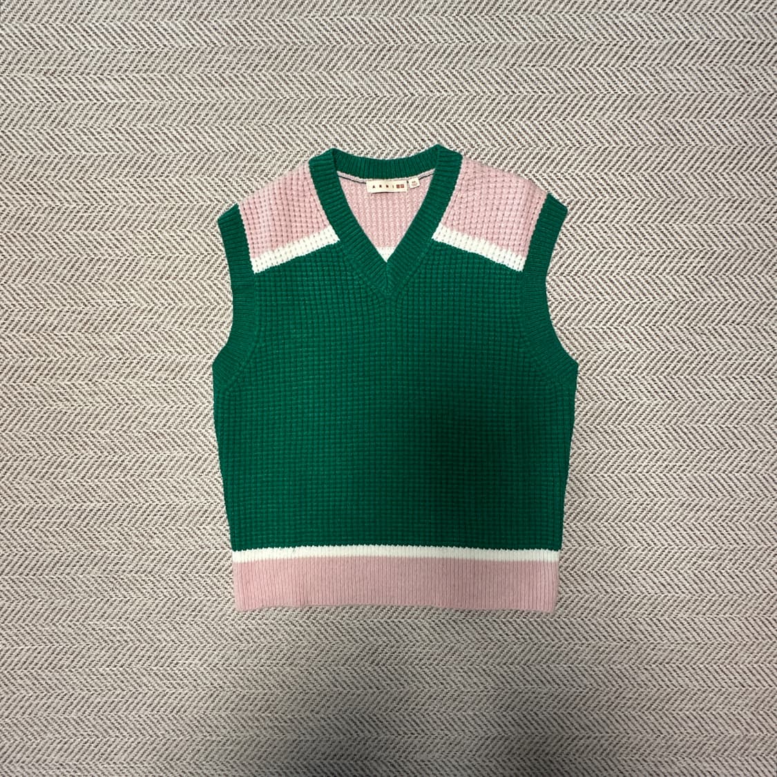 UNIQLO X MARNI knit vest 상품이미지1