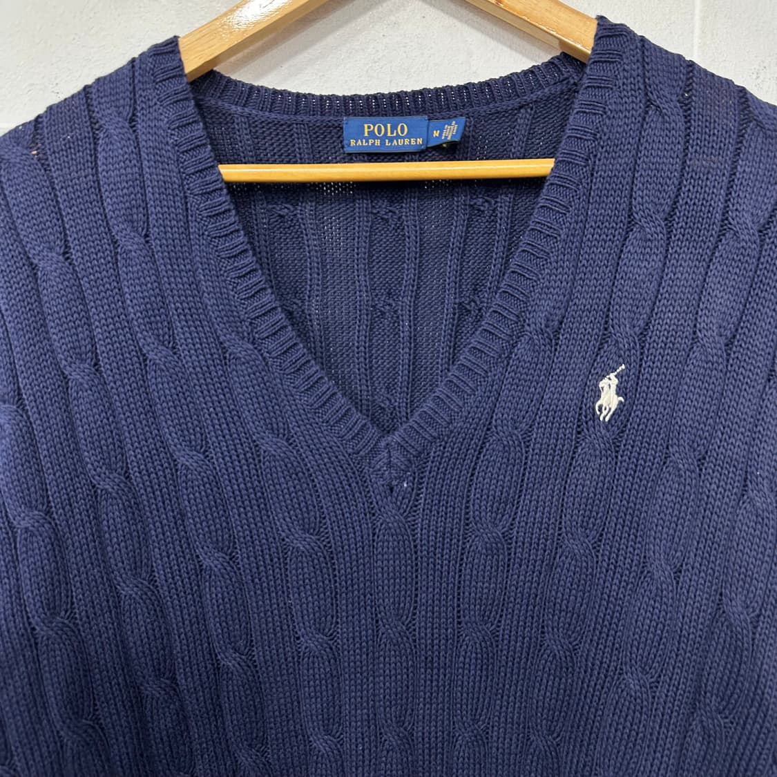 폴로 브이넥 꽈배기 트임 니트 상품이미지3