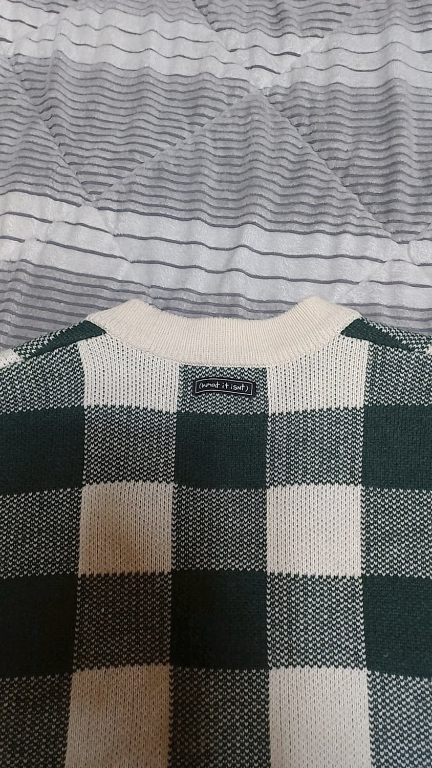 와릿이즌 오버핏 두꺼운가디건 실측105 가슴66 기장70 상품이미지4