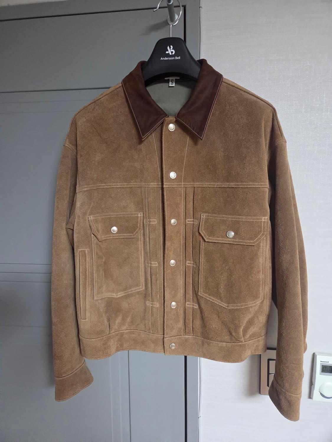 올리브드랩서비스 스웨이드 트러커자켓 상품이미지1