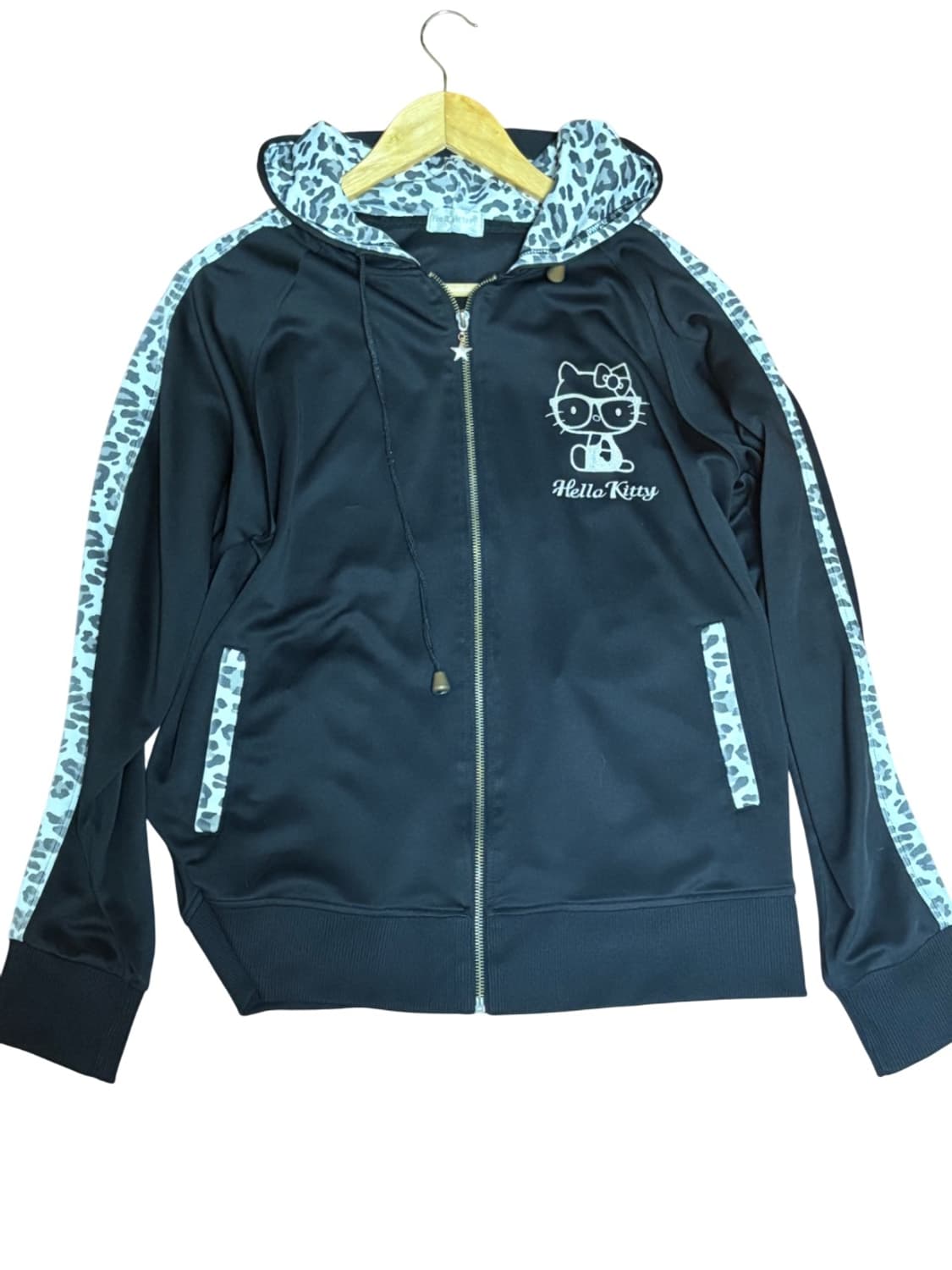 헬로키티 블랙 후드 집업 점퍼 레오파드 상품이미지2