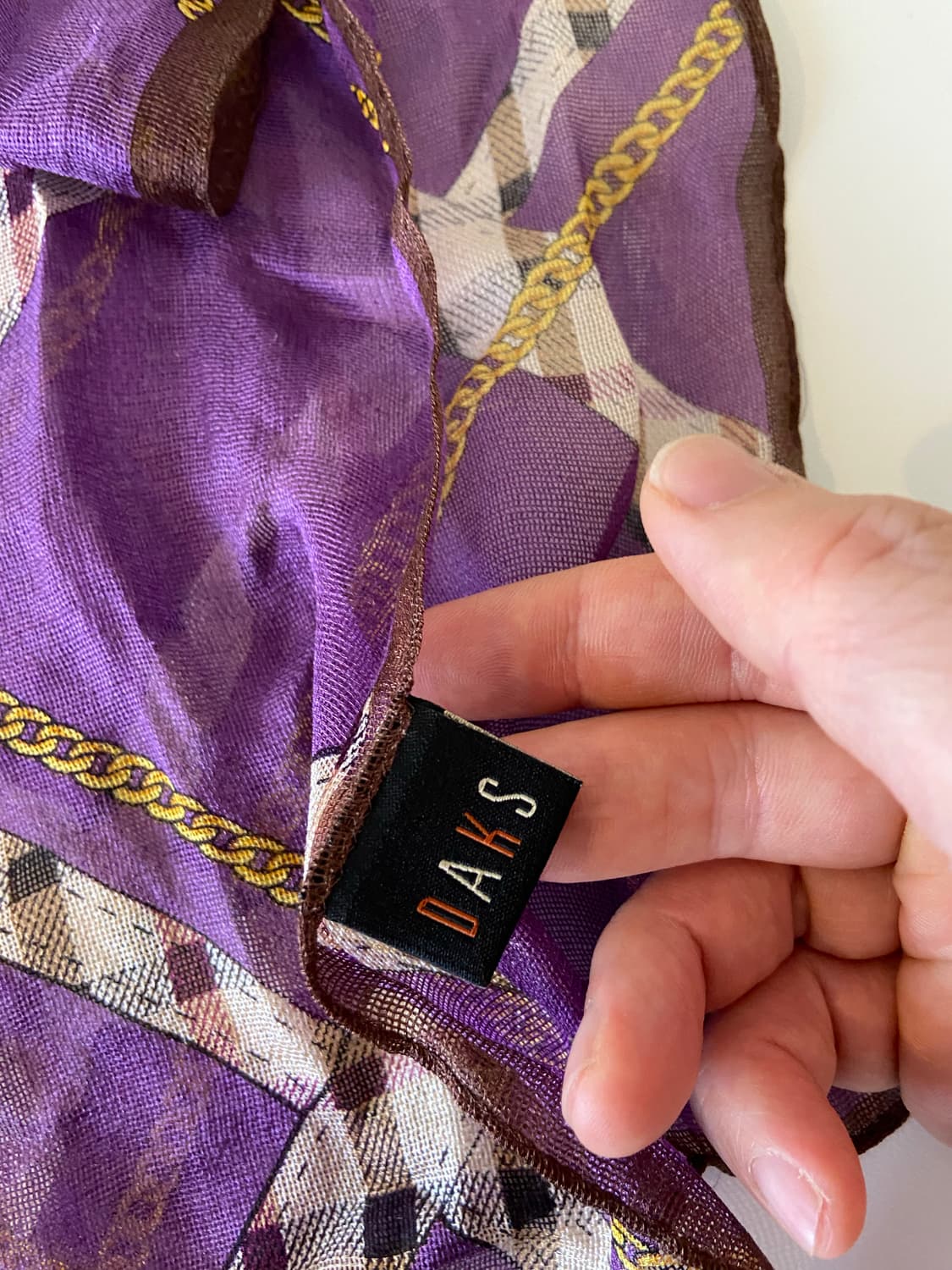 닥스 스카프 퍼플/네이비 체인 패턴 상품이미지4