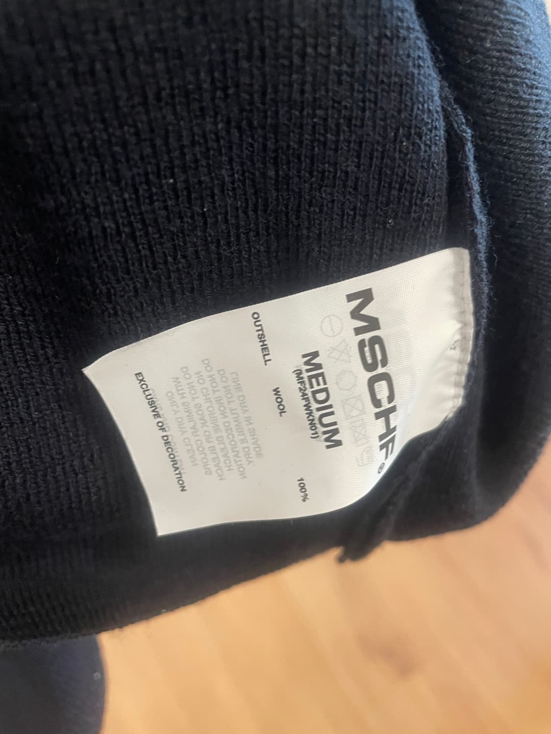 미스치프 브이넥 니트 탑 블랙 M 상품이미지4