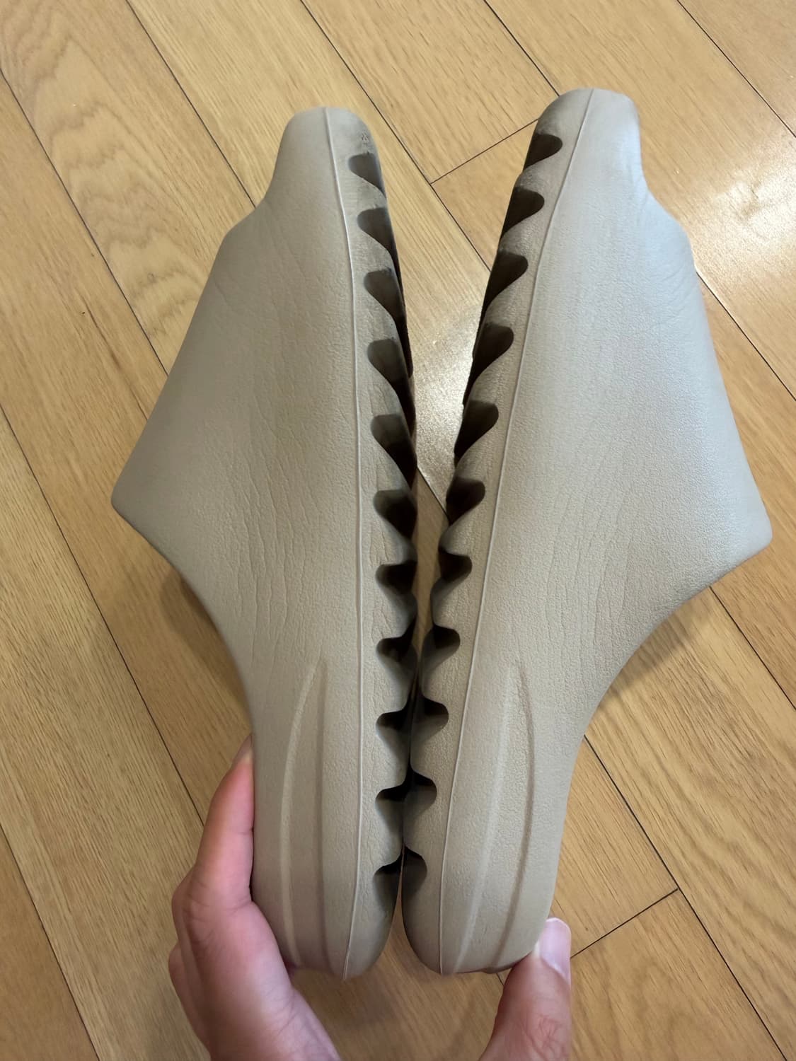 Yeezy 이지 슬라이드 퓨어 상품이미지8