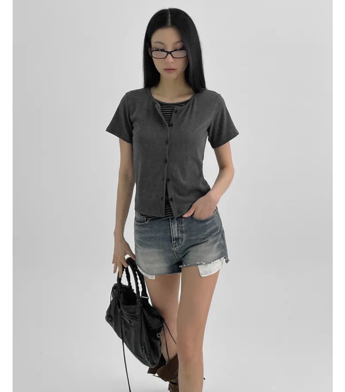 블랙업 솔터 스트라이프 레이어드 가디건 반팔티 차콜 상품이미지3